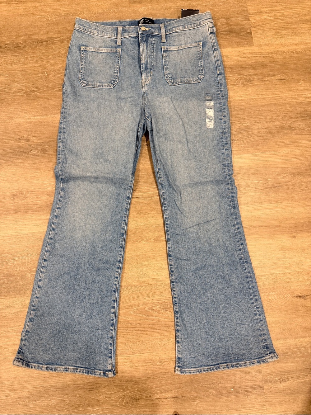 GAP ’70s Flare Jeans Size 16 33R NWT